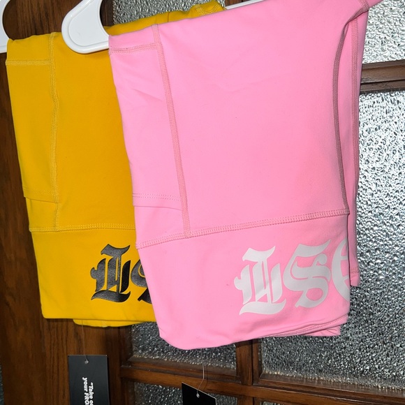 Frostwear Highwaist Pocket Shorts - XL - 2 Colours avail - Picture 1 of 7